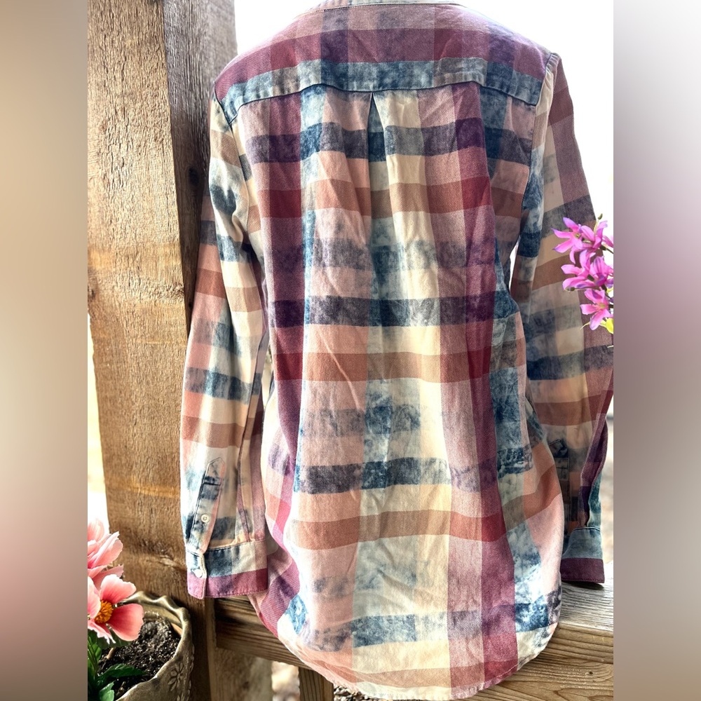 Isabella Sinclair Bleached Plaid Split Neck 1/4 B… - image 5